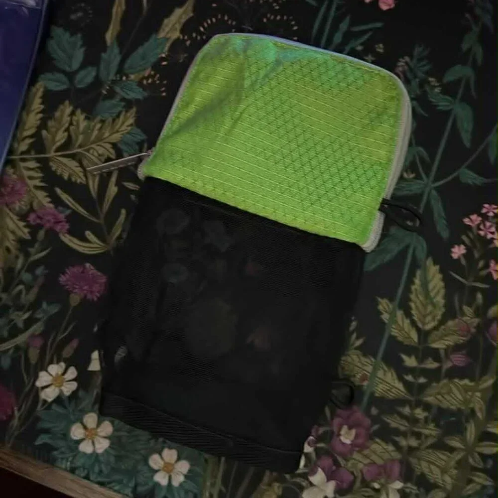Mead Five Star Stand and Store Pencil Pouch - Green